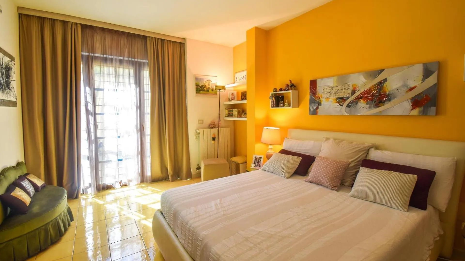 6 Bedroom Awesome Home In Roma Holiday home