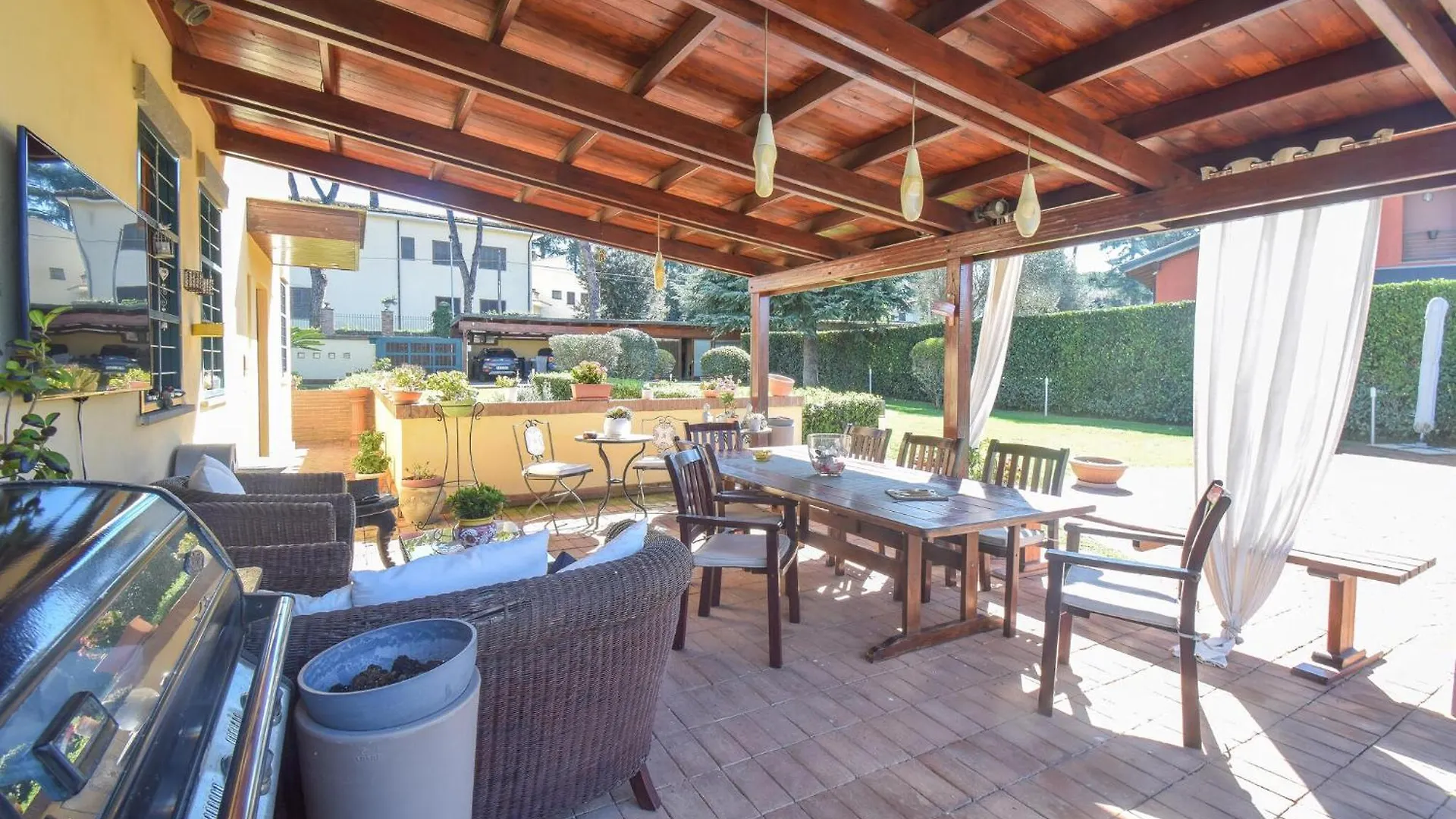 6 Bedroom Awesome Home In Roma Italy